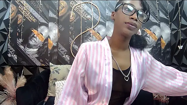 Lilmisbaddyxxx online show from 09/28/25, 07:41