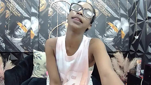 Lilmisbaddyxxx online show from 10/08/25, 06:05