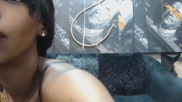 Lilmisbaddyxxx online show from 05/25/26, 11:11