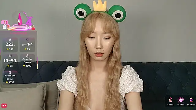 Snapshot of Yume_ko chatting on 10/25/25, 09:53 Yume ko online show from 10/25/25, 09:53