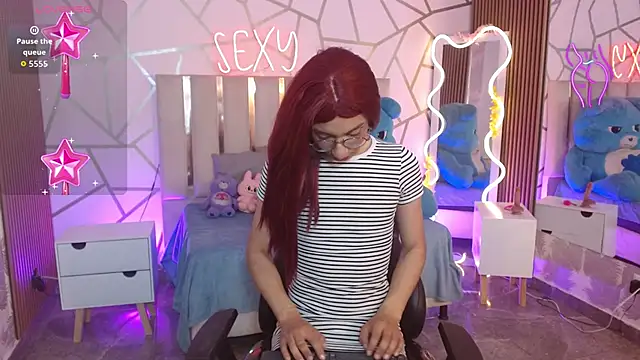 Snapshot of CYRUS_TAY chatting on 11/24/25, 04:51 CYRUS TAY online show from 11/24/25, 04:51