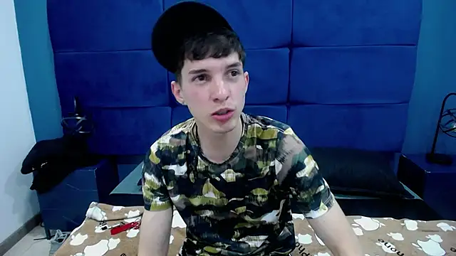 Jheampiiero online show from 09/25/25, 01:09