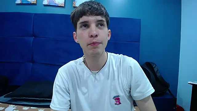 Jheampiiero online show from 10/21/25, 12:39