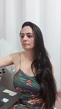 Snapshot of _SexyPetite_ chatting on 11/18/25, 06:29 SexyPetite online show from 11/18/25, 06:29