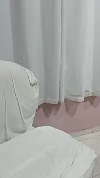 Snapshot of _SexyPetite_ chatting on 03/08/26, 05:17 SexyPetite online show from 03/08/26, 05:17