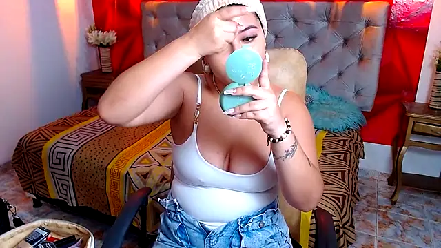 IsabellaaSweet online show from 10/04/25, 12:47