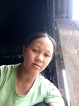 MaiHoa69 online show from 10/18/25, 06:16