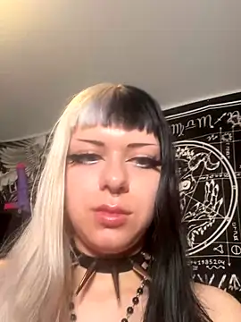 Paige Turner online show from 09/19/25, 04:40