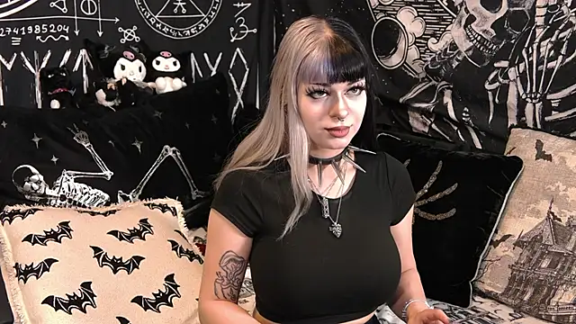 Paige Turner online show from 03/25/26, 09:10