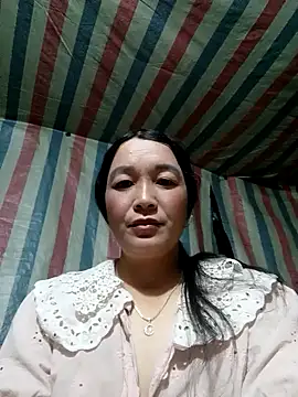 Snapshot of Bliss_rose chatting on 10/08/25, 03:15 Bliss rose online show from 10/08/25, 03:15