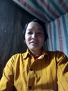 Snapshot of Bliss_rose chatting on 10/25/25, 07:27 Bliss rose online show from 10/25/25, 07:27