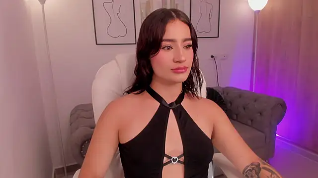 Saskia litt online show from 09/17/25, 03:52