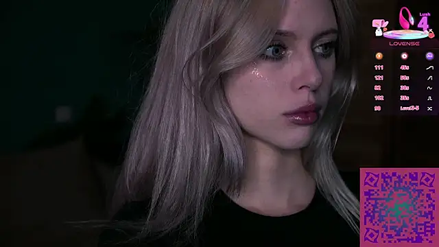 Snapshot of Nelly_Carroll chatting on 10/19/25, 01:39 Nelly Carroll online show from 10/19/25, 01:39