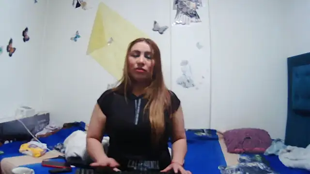 AddyStuart  online show from 06/24/26, 04:11