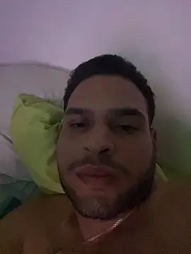 Snapshot of elverga420F chatting on 12/19/25, 06:42 elverga420F online show from 12/19/25, 06:42