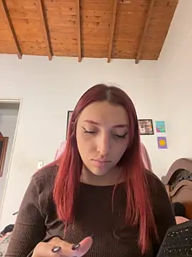 Paulina-Wells online show from 12/03/25, 12:18