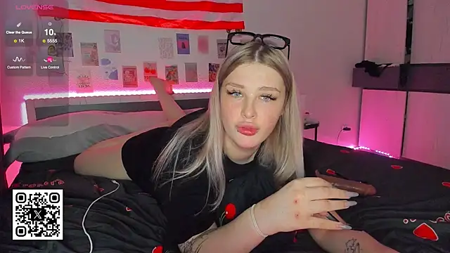 Snapshot of myrzilka chatting on 12/16/25, 12:54 myrzilka online show from 12/16/25, 12:54