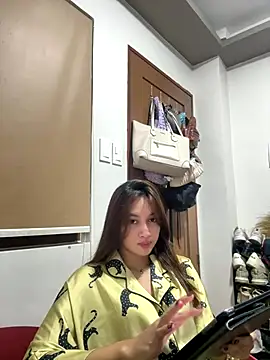 LanySylvia online show from 11/07/25, 04:07