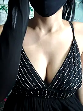 Snapshot of pihu099 chatting on 10/22/25, 10:59 pihu099 online show from 10/22/25, 10:59