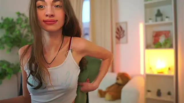 Sophie  Nice online show from 10/02/25, 01:40