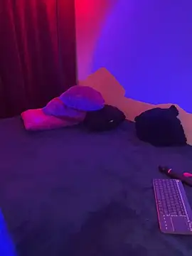 ZahaRose online show from 10/31/25, 05:08