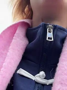 Snapshot of Only_April chatting on 10/06/25, 10:34 Only April online show from 10/06/25, 10:34