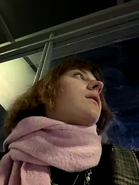 Snapshot of Only_April chatting on 10/17/25, 05:48 Only April online show from 10/17/25, 05:48