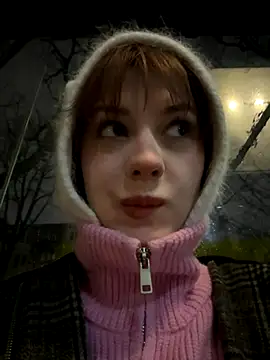 Snapshot of Only_April chatting on 11/13/25, 03:27 Only April online show from 11/13/25, 03:27