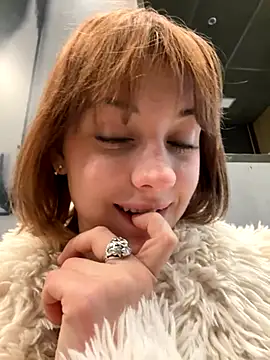 Snapshot of Only_April chatting on 11/27/25, 05:48 Only April online show from 11/27/25, 05:48