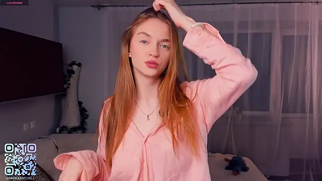 Snapshot of MarianFares chatting on 10/21/25, 07:47 MarianFares online show from 10/21/25, 07:47