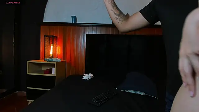 Snapshot of CuteButHarder chatting on 04/17/26, 04:48 CuteButHarder online show from 04/17/26, 04:48