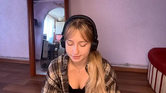 Jetta Corsacami online show from 09/12/25, 08:25