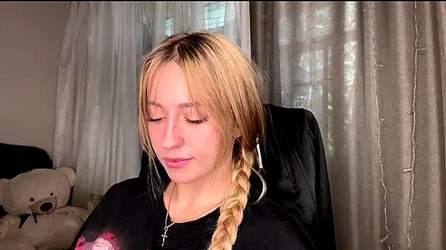 Jetta Corsacami online show from 09/21/25, 11:34