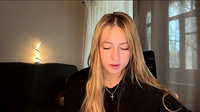 Jetta Corsacami online show from 10/17/25, 08:50