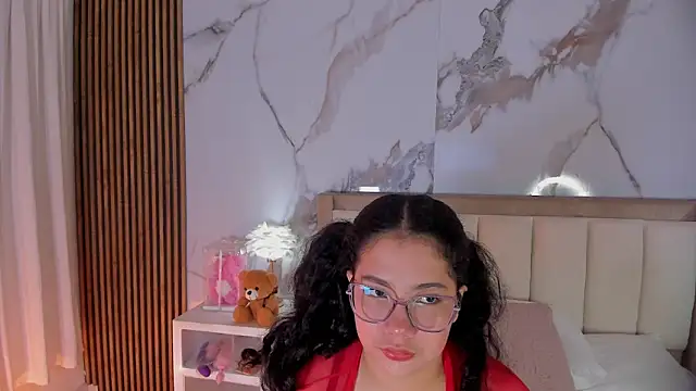 LunaRosse  online show from 07/01/26, 11:45