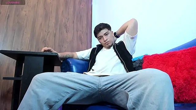 juanmechanic  online show from 10/24/25, 05:09