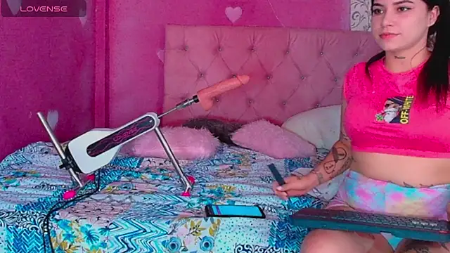 Snapshot of Lali_HOtt chatting on 10/05/25, 03:43 Lali HOtt online show from 10/05/25, 03:43