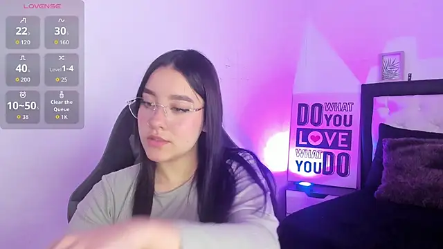 KimGarces online show from 09/13/25, 08:41