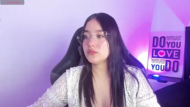 KimGarces online show from 09/14/25, 04:28