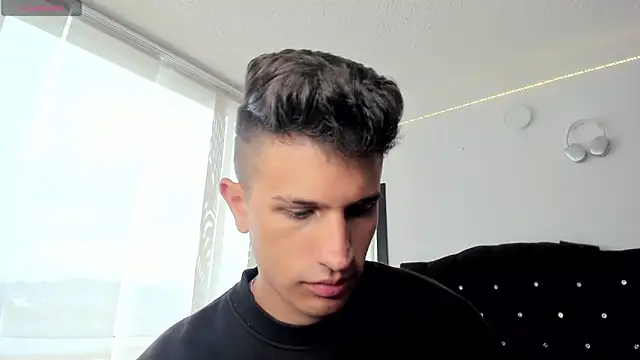 kevin ahss online show from 09/30/25, 04:23