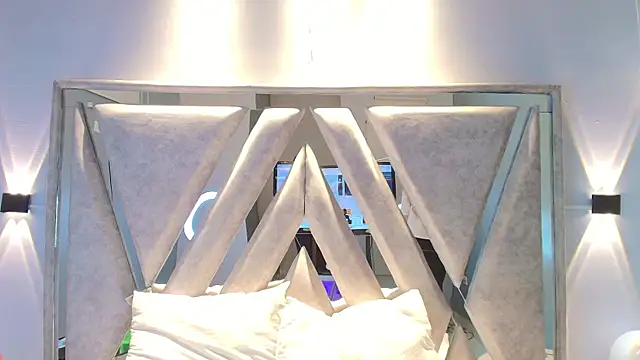 Nezuko 16 online show from 09/18/25, 03:19