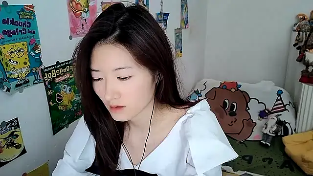 Moonlight-23 online show from 09/23/25, 06:05