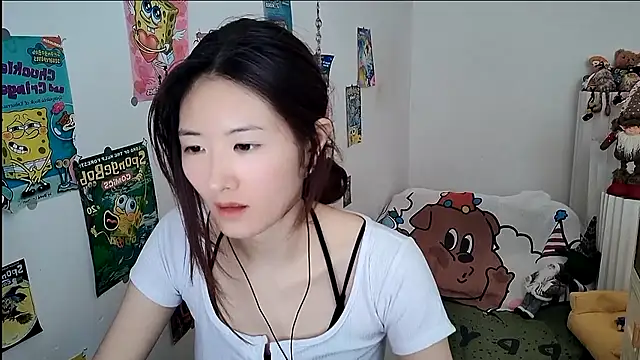 Moonlight-23 online show from 09/27/25, 06:51