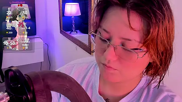 isa grey  online show from 10/16/25, 04:57