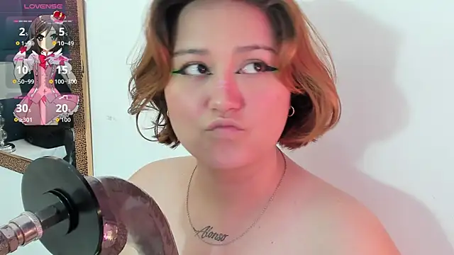 isa grey  online show from 11/06/25, 03:40