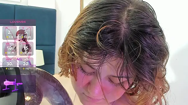 isa grey  online show from 11/30/25, 10:36