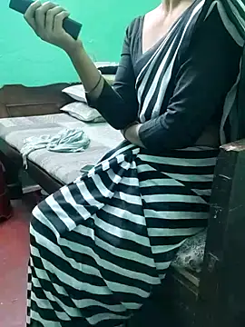 Apurvaa online show from 12/20/25, 04:25