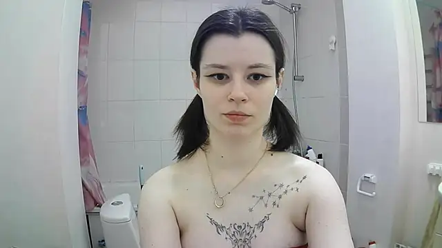 Snapshot of EdlinEngelby chatting on 09/16/25, 04:30 EdlinEngelby online show from 09/16/25, 04:30