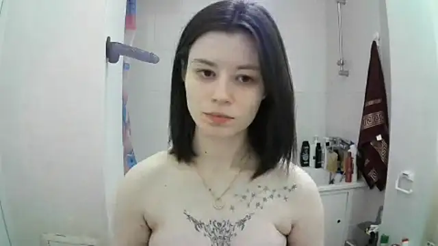 Snapshot of EdlinEngelby chatting on 09/17/25, 04:19 EdlinEngelby online show from 09/17/25, 04:19