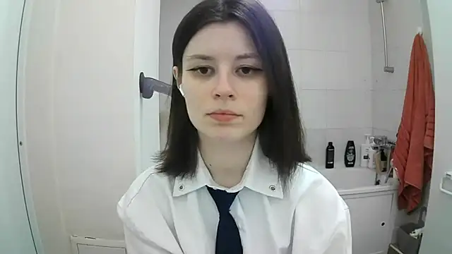 Snapshot of EdlinEngelby chatting on 09/24/25, 04:21 EdlinEngelby online show from 09/24/25, 04:21